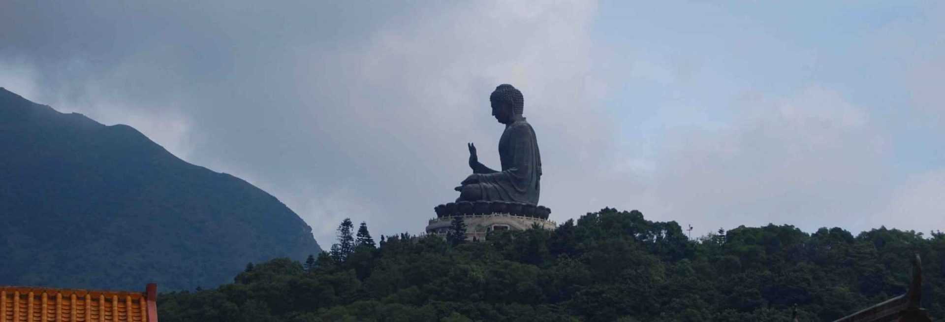 Tian Tan Buddha Statue
