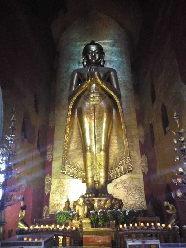 Kassapa Buddha Statue, Ananda Pagoda