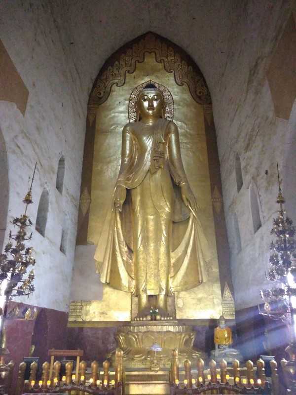 Konagamana Buddha statue, Ananda Pagoda
